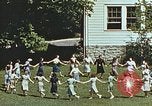 Immagine di Donne che danzano Harlan Kentucky USA, 1942, secondo 23 filmato di repertorio 65675023733