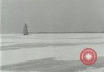 Image ice bateaux Lake George New York USA, 1916, de la seconde 5 séquences d'archives historiques vidéo 65675023766