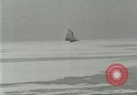 Image ice bateaux Lake George New York USA, 1916, de la seconde 20 séquences d'archives historiques vidéo 65675023766