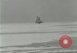 Image ice bateaux Lake George New York USA, 1916, de la seconde 21 séquences d'archives historiques vidéo 65675023766