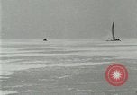 Image ice bateaux Lake George New York USA, 1916, de la seconde 28 séquences d'archives historiques vidéo 65675023766