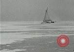 Image ice bateaux Lake George New York USA, 1916, de la seconde 30 séquences d'archives historiques vidéo 65675023766