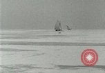 Image ice bateaux Lake George New York USA, 1916, de la seconde 34 séquences d'archives historiques vidéo 65675023766