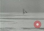 Image ice bateaux Lake George New York USA, 1916, de la seconde 35 séquences d'archives historiques vidéo 65675023766