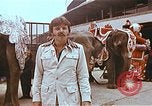 Standbild Ringling Brothers Barnum Bailey Zirkus einrichten United States USA, 1977, aus Sekunde 45 historischem Filmmaterial Videoclip 65675023770