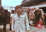 Standbild Ringling Brothers Barnum Bailey Zirkus einrichten United States USA, 1977, aus Sekunde 48 historischem Filmmaterial Videoclip 65675023770