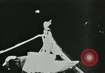 Immagine di Vintage scene dei fratelli Ringling Barnum & Bailey Circus United States USA, 1926, secondo 59 filmato di repertorio 65675023771