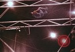 Immagine di Trapezio Gaonas artisti nel circus Nashville Tennessee USA, 1977, secondo 53 filmato di repertorio 65675023775