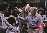 Immagine di Gli studenti che studiano per diventare un professionista clown Venice Florida United States USA, 1977, secondo 49 filmato di repertorio 65675023776