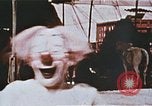 Image Ours chevaux clowns et trapézistes effectuer dans le cirque Nashville Tennessee USA, 1977, de la seconde 1 séquences d'archives historiques vidéo 65675023778