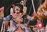 Image Ours chevaux clowns et trapézistes effectuer dans le cirque Nashville Tennessee USA, 1977, de la seconde 4 séquences d'archives historiques vidéo 65675023778