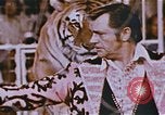 Standbild Ringling Brothers Barnum & Bailey Circus anzeigen Nashville Tennessee USA, 1977, aus Sekunde 35 historischem Filmmaterial Videoclip 65675023779