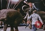 Standbild Ringling Brothers Barnum & Bailey Circus anzeigen Nashville Tennessee USA, 1977, aus Sekunde 61 historischem Filmmaterial Videoclip 65675023779