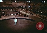 Standbild Ende des Ringling Brothers Barnum & Bailey Circus einrücken Nashville Tennessee USA, 1977, aus Sekunde 11 historischem Filmmaterial Videoclip 65675023780