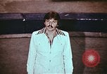 Standbild Ende des Ringling Brothers Barnum & Bailey Circus einrücken Nashville Tennessee USA, 1977, aus Sekunde 37 historischem Filmmaterial Videoclip 65675023780