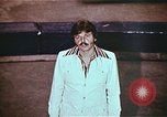 Standbild Ende des Ringling Brothers Barnum & Bailey Circus einrücken Nashville Tennessee USA, 1977, aus Sekunde 44 historischem Filmmaterial Videoclip 65675023780