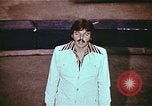 Standbild Ende des Ringling Brothers Barnum & Bailey Circus einrücken Nashville Tennessee USA, 1977, aus Sekunde 51 historischem Filmmaterial Videoclip 65675023780