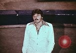 Standbild Ende des Ringling Brothers Barnum & Bailey Circus einrücken Nashville Tennessee USA, 1977, aus Sekunde 52 historischem Filmmaterial Videoclip 65675023780