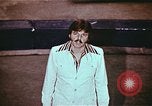 Standbild Ende des Ringling Brothers Barnum & Bailey Circus einrücken Nashville Tennessee USA, 1977, aus Sekunde 62 historischem Filmmaterial Videoclip 65675023780