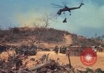 Standbild Fire Support Base Normandie Vietnam, 1969, aus Sekunde 27 historischem Filmmaterial Videoclip 65675023781