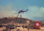 Standbild Fire Support Base Normandie Vietnam, 1969, aus Sekunde 32 historischem Filmmaterial Videoclip 65675023781