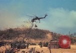 Standbild Fire Support Base Normandie Vietnam, 1969, aus Sekunde 33 historischem Filmmaterial Videoclip 65675023781