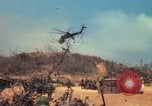 Standbild Fire Support Base Normandie Vietnam, 1969, aus Sekunde 42 historischem Filmmaterial Videoclip 65675023781