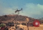 Standbild Fire Support Base Normandie Vietnam, 1969, aus Sekunde 45 historischem Filmmaterial Videoclip 65675023781