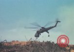Standbild Fire Support Base Normandie Vietnam, 1969, aus Sekunde 50 historischem Filmmaterial Videoclip 65675023781