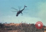 Standbild Fire Support Base Normandie Vietnam, 1969, aus Sekunde 56 historischem Filmmaterial Videoclip 65675023781