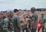 Immagine di Soldati statunitensi Il Vietnam, 1969, secondo 25 filmato di repertorio 65675023790