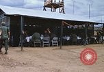 Standbild Thanksgiving Dinner Vietnam, 1969, aus Sekunde 35 historischem Filmmaterial Videoclip 65675023791