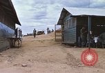 Standbild Thanksgiving Dinner Vietnam, 1969, aus Sekunde 46 historischem Filmmaterial Videoclip 65675023791