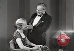 Immagine di Capelli tresses Chicago Illinois USA, 1931, secondo 15 filmato di repertorio 65675023805