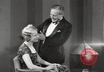 Immagine di Capelli tresses Chicago Illinois USA, 1931, secondo 16 filmato di repertorio 65675023805