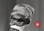 Immagine di Capelli tresses Chicago Illinois USA, 1931, secondo 38 filmato di repertorio 65675023805