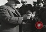 Immagine di Piccioni rilasciato in Chuck-up Astoria New York USA, 1931, secondo 32 filmato di repertorio 65675023807