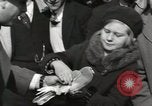 Immagine di Piccioni rilasciato in Chuck-up Astoria New York USA, 1931, secondo 40 filmato di repertorio 65675023807