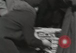 Immagine di Piccioni rilasciato in Chuck-up Astoria New York USA, 1931, secondo 42 filmato di repertorio 65675023807