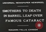 Standbild George L Stathakis Tod in Niagara Falls Zylinder Niagara Falls New York USA, 1930, aus Sekunde 4 historischem Filmmaterial Videoclip 65675023811