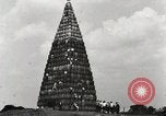 Standbild Holzfass bonfire Salem Massachusetts USA, 1930, aus Sekunde 21 historischem Filmmaterial Videoclip 65675023813