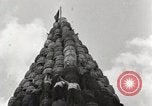 Standbild Holzfass bonfire Salem Massachusetts USA, 1930, aus Sekunde 34 historischem Filmmaterial Videoclip 65675023813