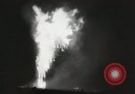 Standbild Holzfass bonfire Salem Massachusetts USA, 1930, aus Sekunde 42 historischem Filmmaterial Videoclip 65675023813