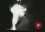Standbild Holzfass bonfire Salem Massachusetts USA, 1930, aus Sekunde 44 historischem Filmmaterial Videoclip 65675023813