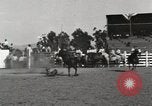Immagine di Rodeo annuale Livermore California USA, 1930, secondo 15 filmato di repertorio 65675023815