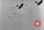 Standbild British Air Show Hendon England, 1930, aus Sekunde 41 historischem Filmmaterial Videoclip 65675023816