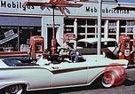 Immagine di Valutare l'usura del motore con parti irradiate Detroit Michigan USA, 1957, secondo 7 filmato di repertorio 65675023831