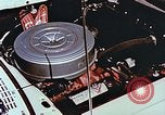 Immagine di Valutare l'usura del motore con parti irradiate Detroit Michigan USA, 1957, secondo 9 filmato di repertorio 65675023831