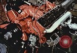 Immagine di Valutare l'usura del motore con parti irradiate Detroit Michigan USA, 1957, secondo 54 filmato di repertorio 65675023831