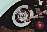 Immagine di Valutare l'usura del motore con parti irradiate Detroit Michigan USA, 1957, secondo 62 filmato di repertorio 65675023831